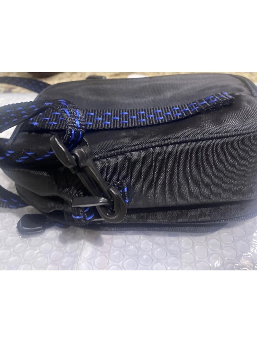 Samsung camera carry bag adjustable strap